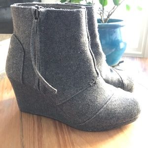 Toms Desert Wedge Bootie